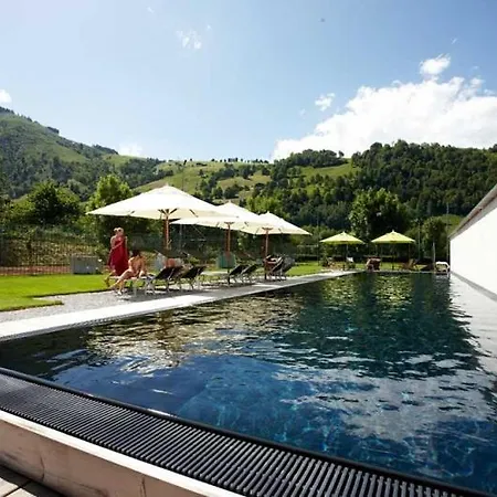 Revier Boutique מלון